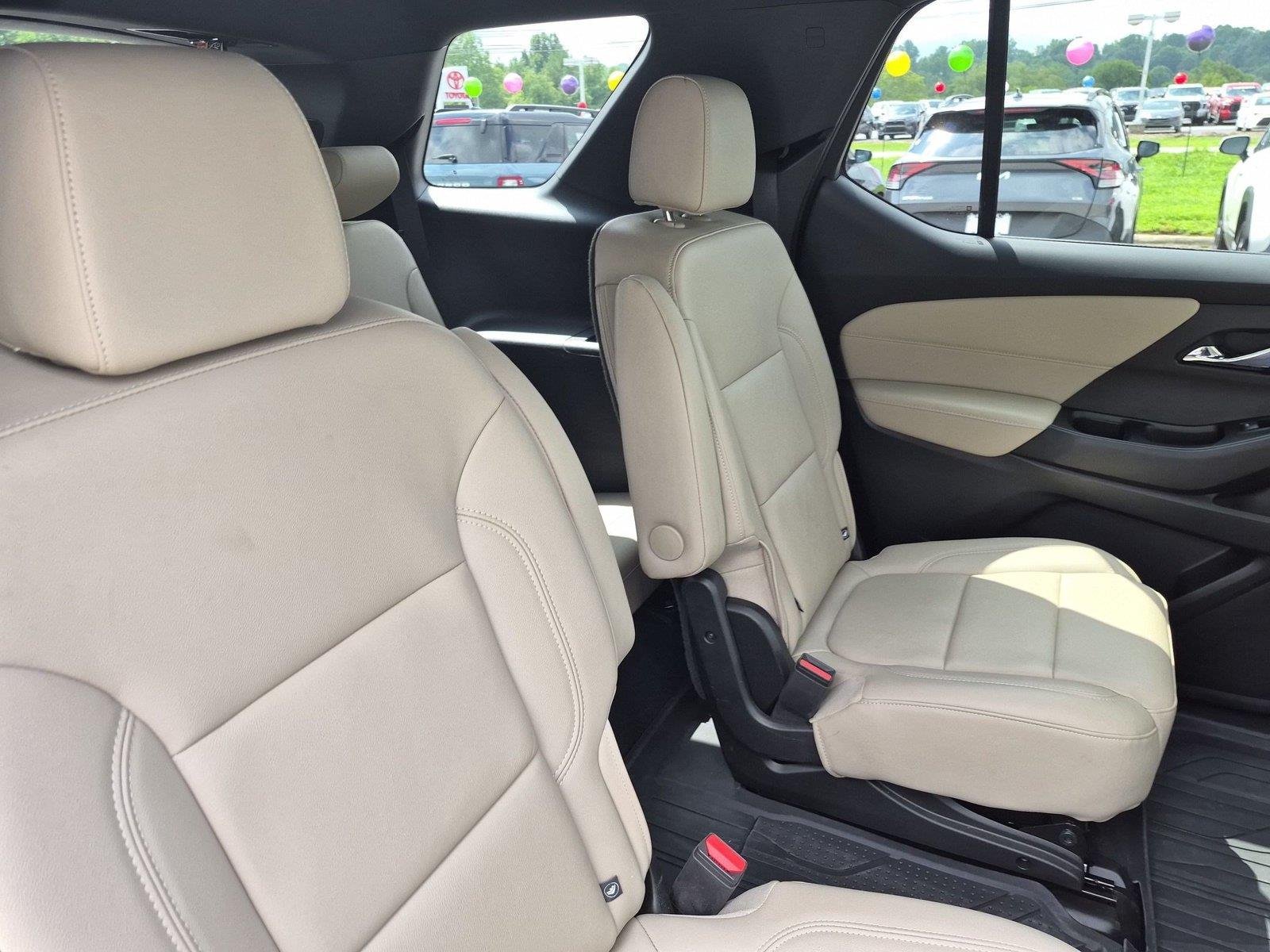 Used 2023 Mosaic Black Metallic Chevrolet LT Leather image 36