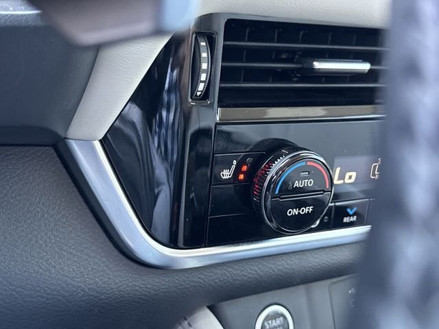 Used 2023 White Nissan SL image 35