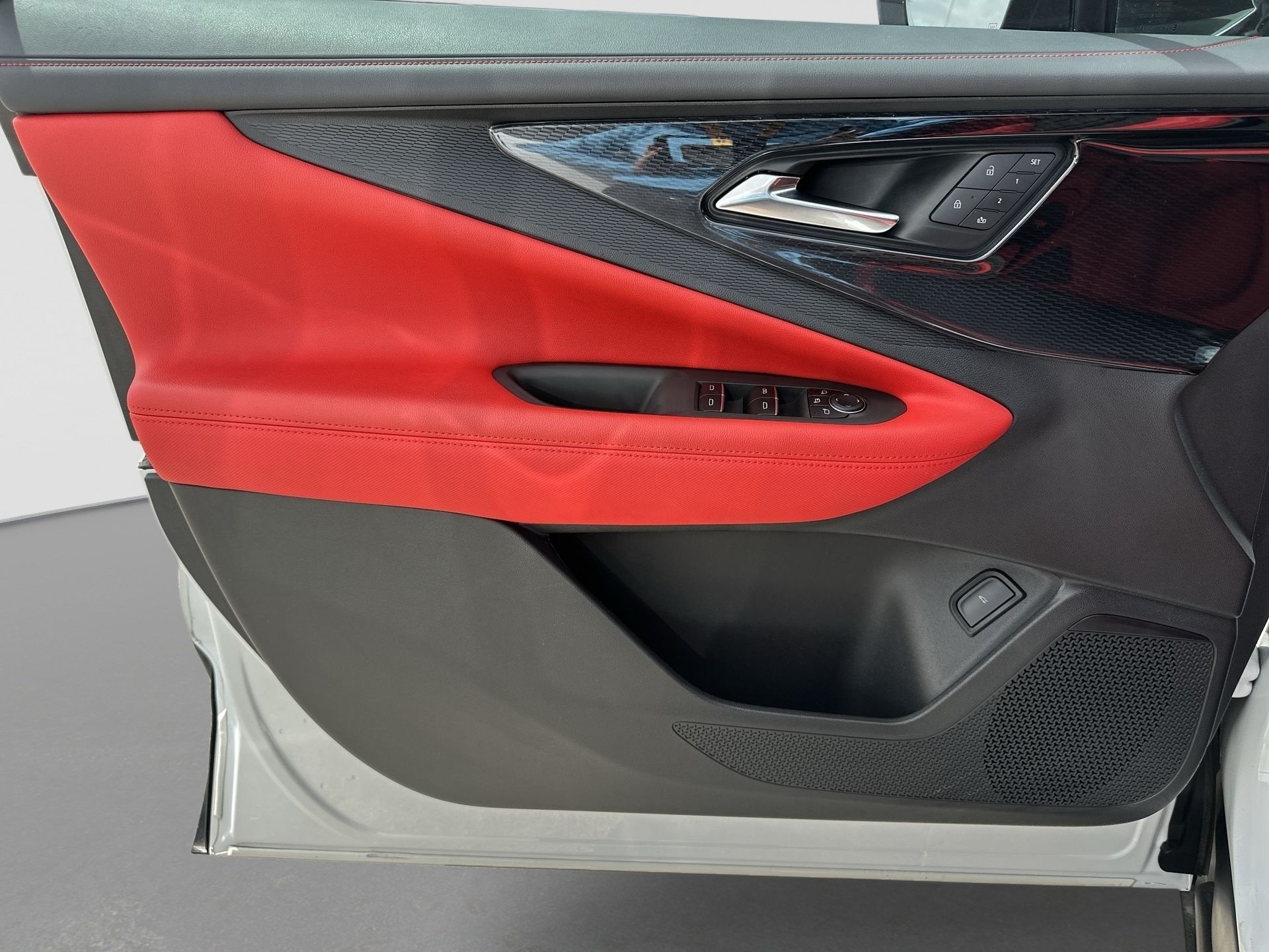 2024 Chevrolet Blazer EV RS - Photo 21
