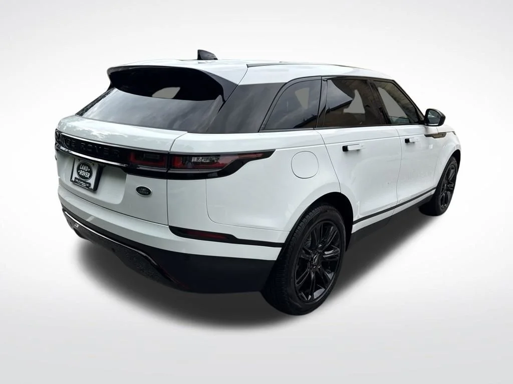 Used 2023 White Land Rover S image 5