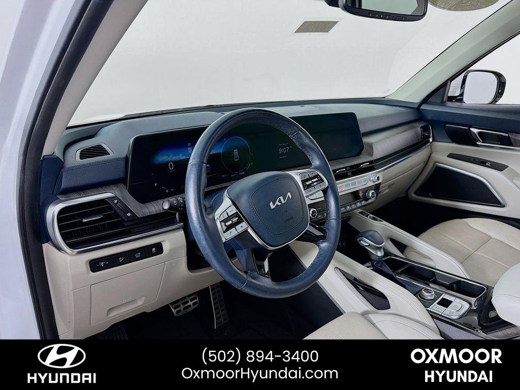 Used 2023 Glacial White Pearl Kia SX image 9