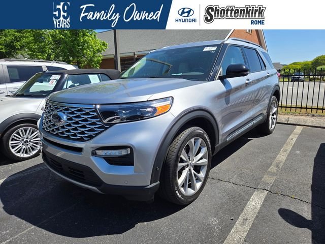 2023 Ford Explorer Platinum 4WD's photo