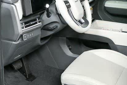 New 2026 Phantom Black Hyundai SEL FWD image 21