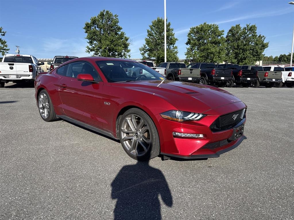 Used 2022 Rapid Red Metallic Tinted Clearcoat Ford GT Premium image 1