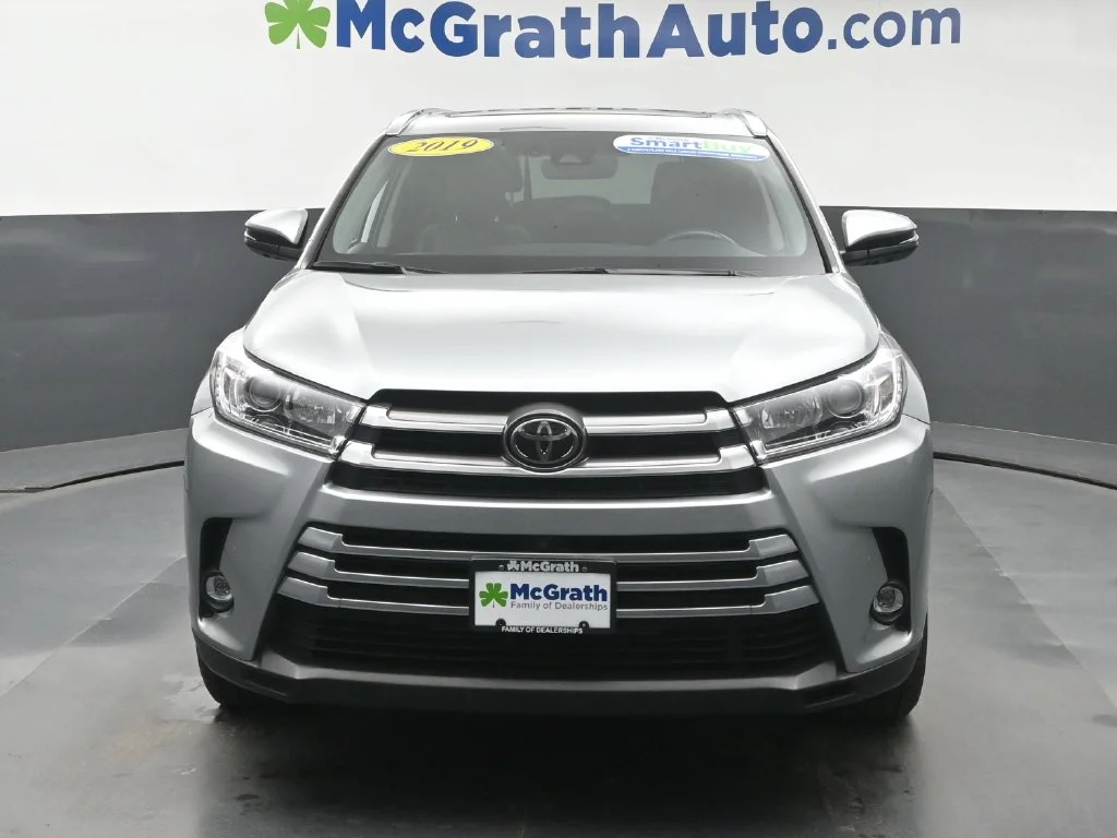 Used 2019 Silver Toyota Limited Platinum image 6