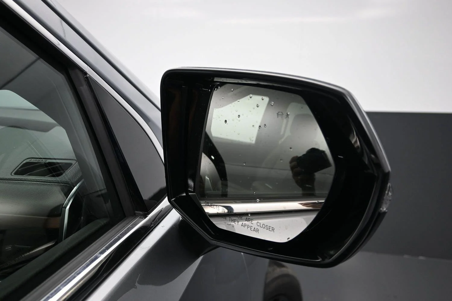 2026 GMC Yukon XL Denali - Photo 9