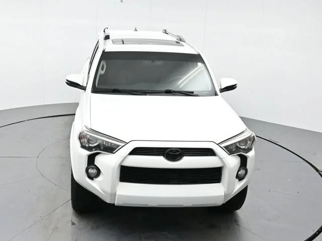 Used 2019 Super White Toyota SR5 image 32
