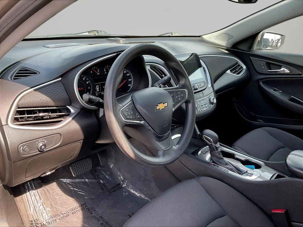 Certified Used 2023 Mineral Gray Metallic Chevrolet LT image 18