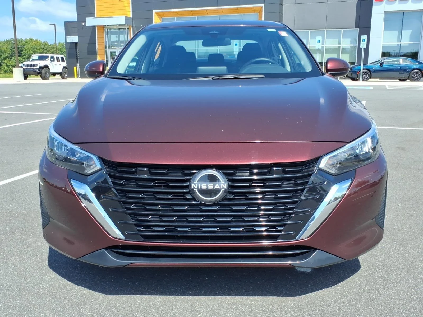 Used 2025 Rosewood Metallic Nissan SV image 13