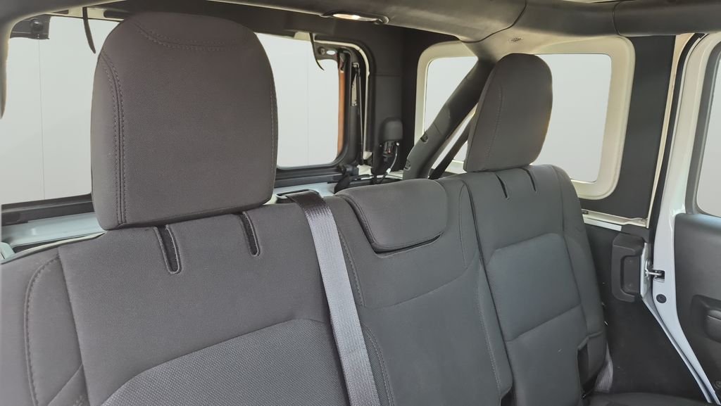 Used 2023 White Jeep Sport S image 13