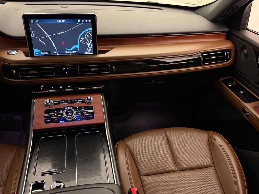 Used 2021 Ceramic Pearl Lincoln Reserve image 33