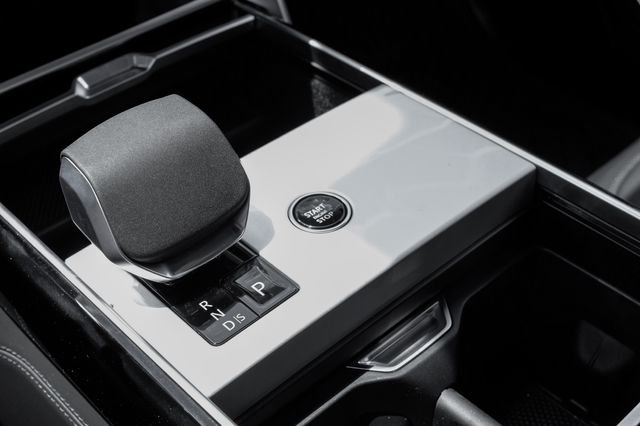 New 2026 Charente Grey Land Rover SE image 30