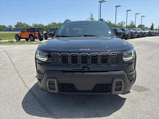 New 2026 Diamond Black Crystal Pearl-Coat Exterior Paint Jeep Limited image 3