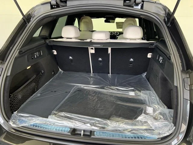 New 2026 Graphite Grey Metallic Mercedes-Benz GLC 300 image 41