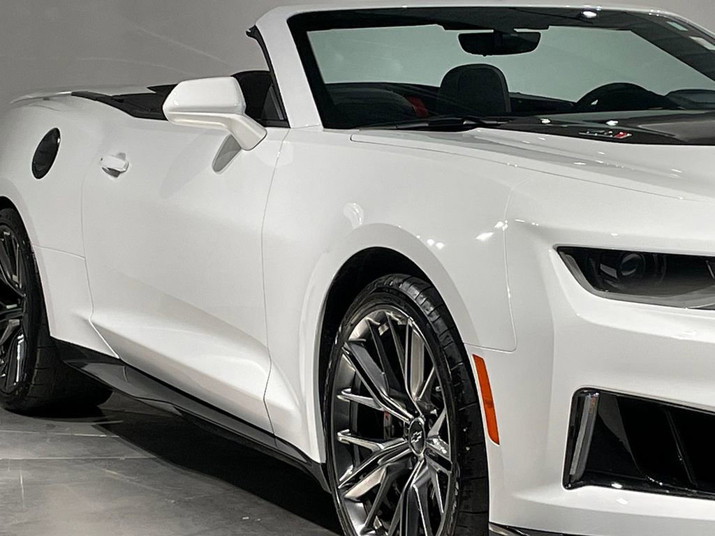Used 2023 Summit White Chevrolet ZL1 image 18