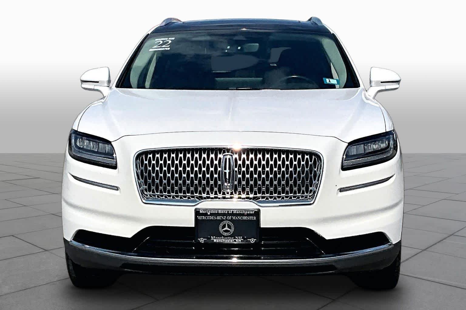Used 2022 Pristine White Lincoln Reserve image 4