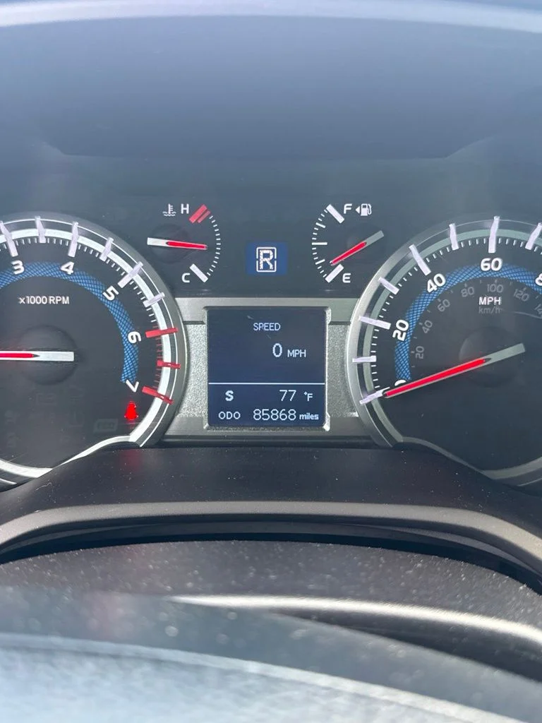 Used 2016 Silver Toyota SR5 image 16