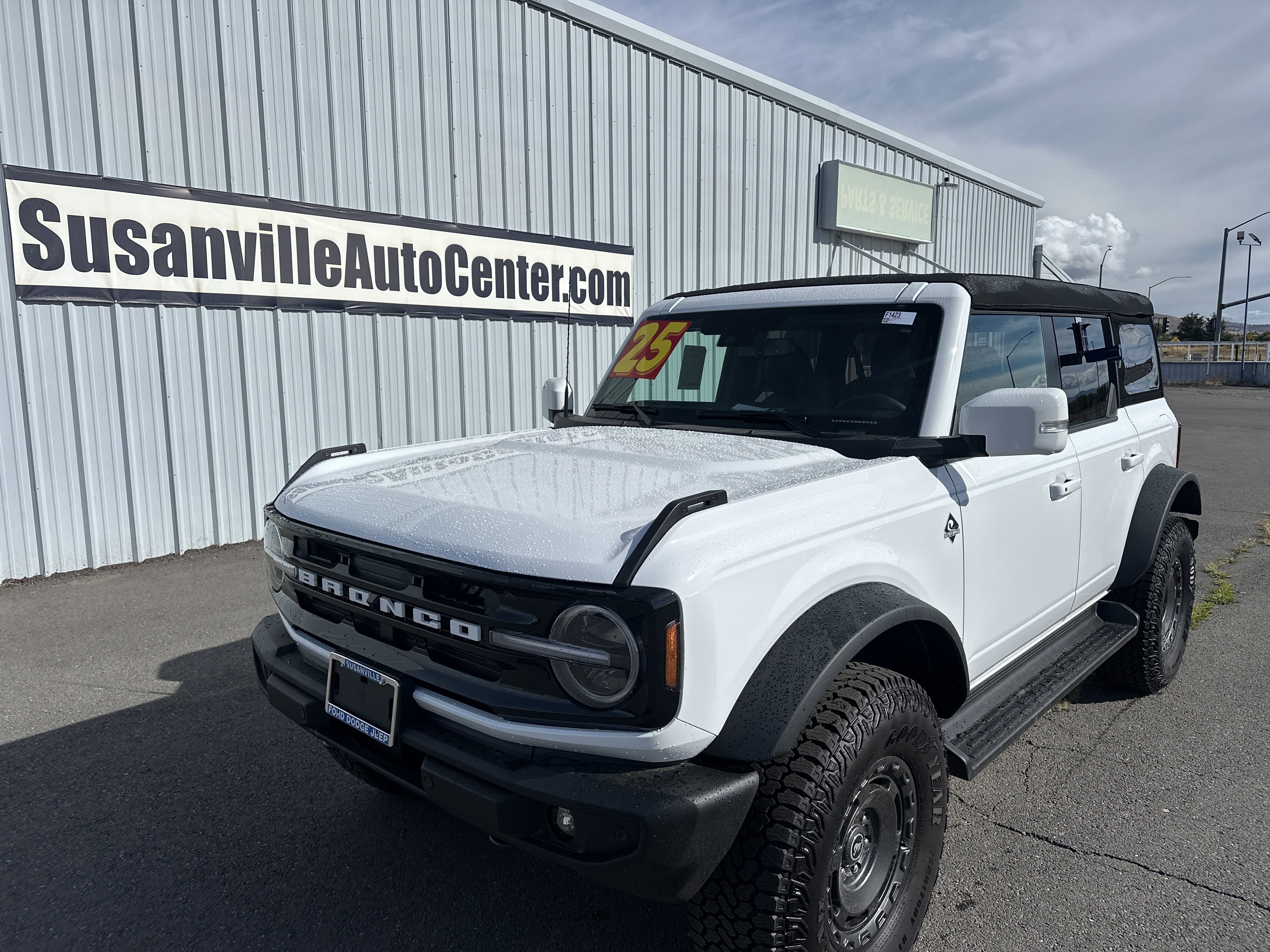 2025 Ford Bronco Outer Banks 4x4's photo