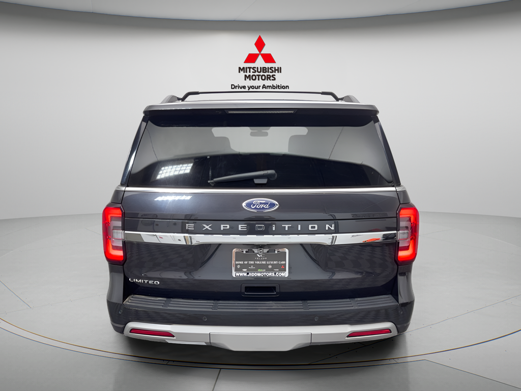 Used 2024 Gray Metallic Ford Limited image 9