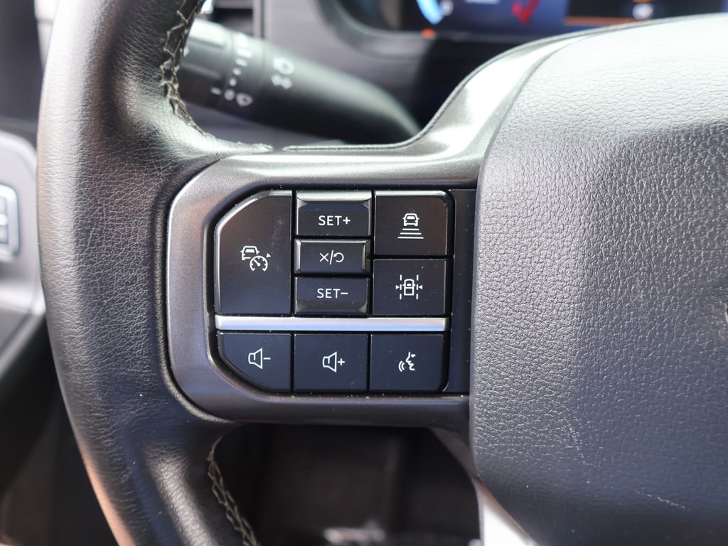 Used 2024 Black Ford XLT image 39