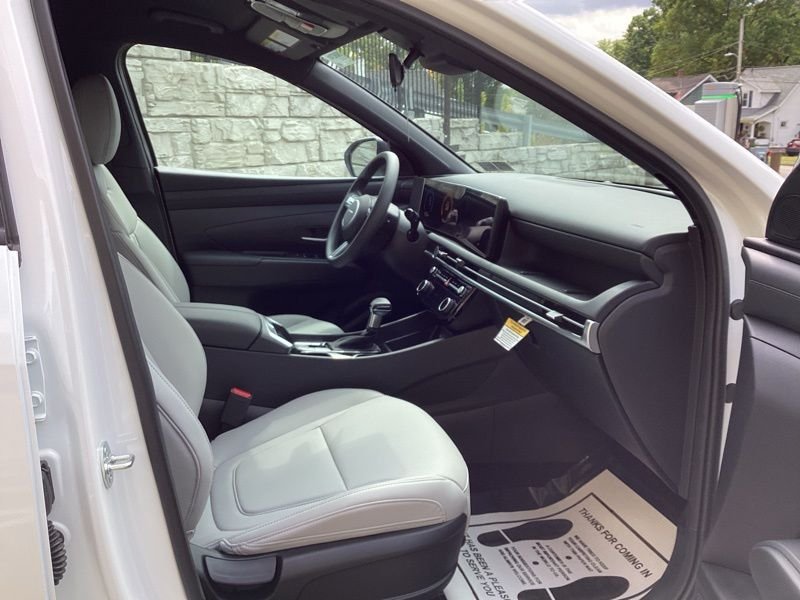 New 2026 White Hyundai SEL image 17
