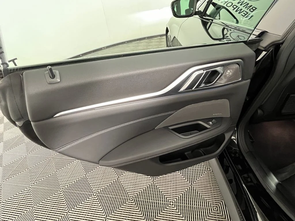 Used 2024 Black Sapphire Metallic BMW M50 image 28