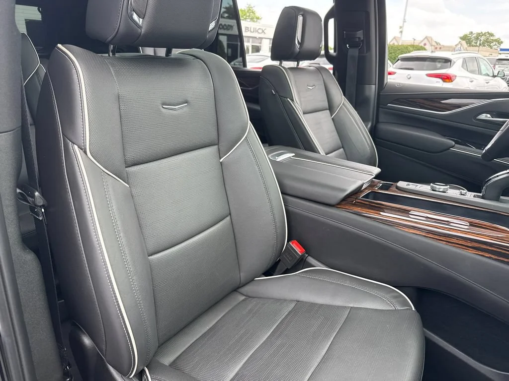 2024 Cadillac Escalade Premium Luxury - Photo 38