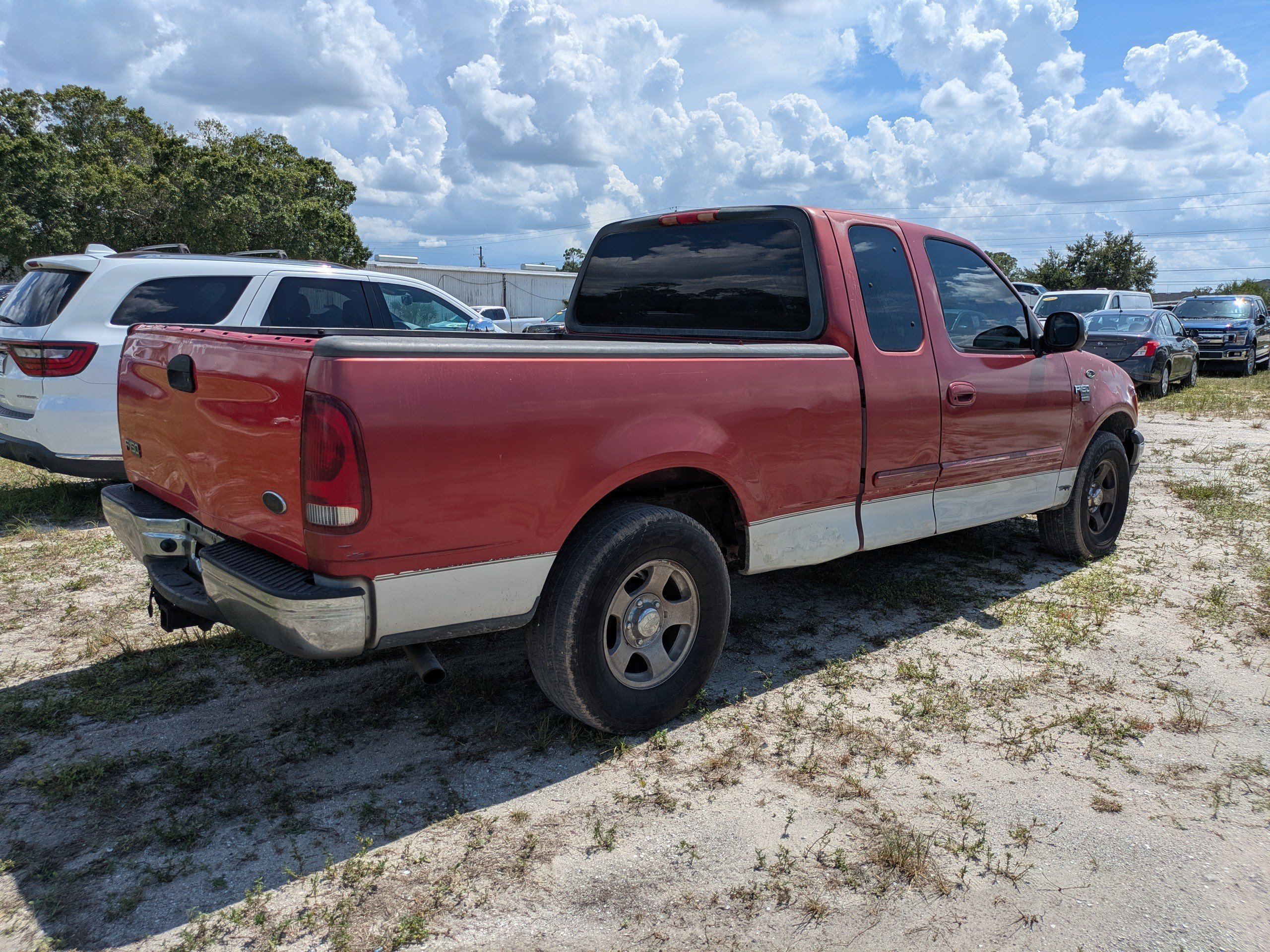 Used 2002  Ford  image 4