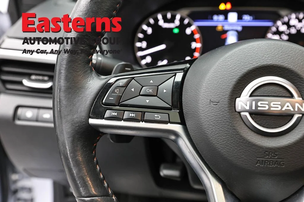 Used 2023 Gray Nissan 2.0 SR image 15