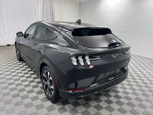 Used 2023 Black Ford Premium image 6