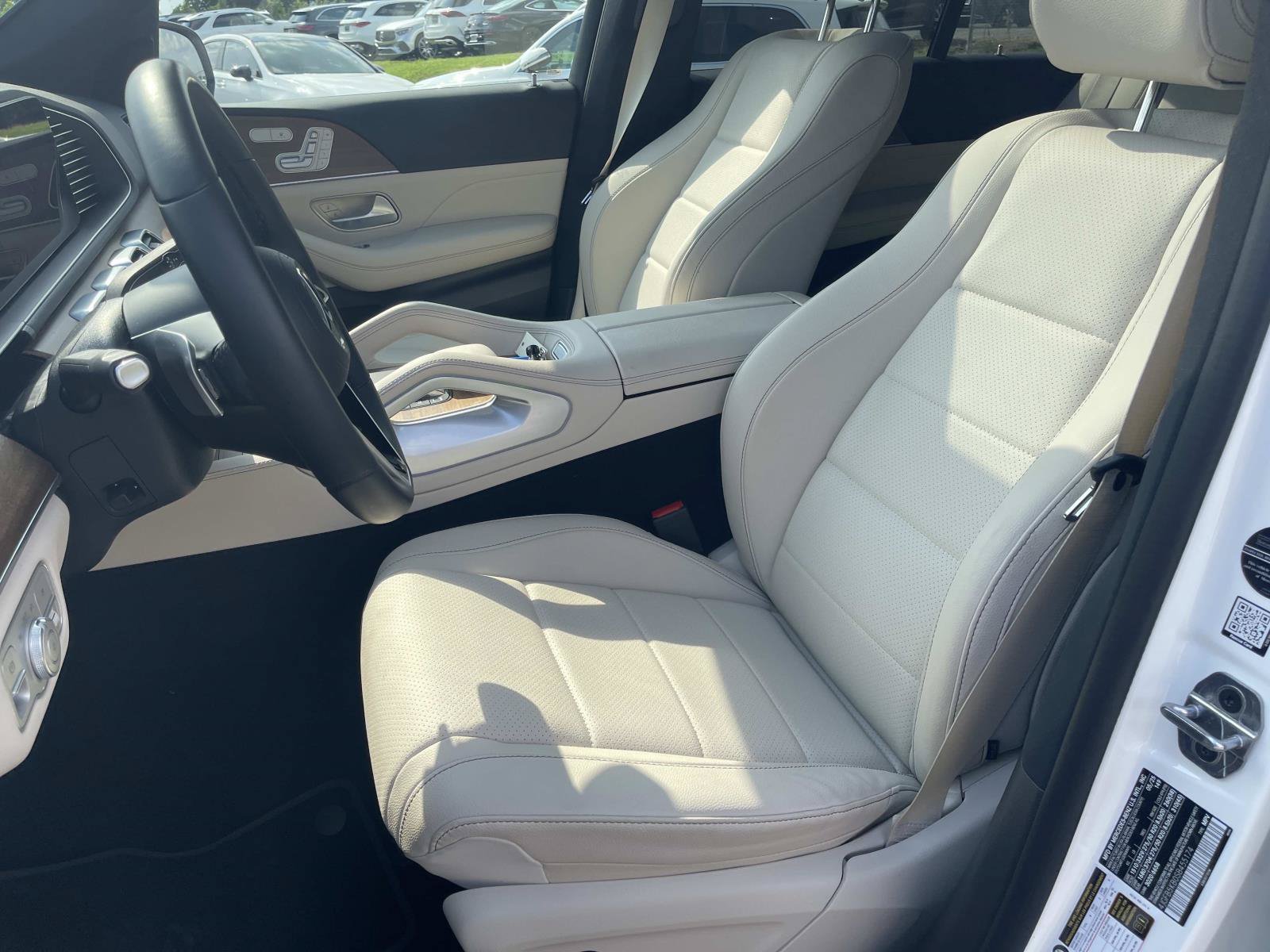 Certified Used 2025 Polar White Mercedes-Benz GLE 450 image 27