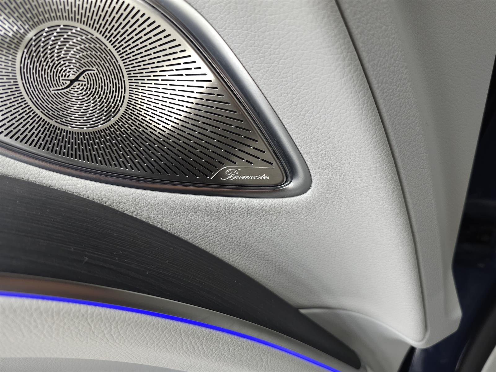 Used 2023 Blue Mercedes-Benz EQS 450 4MATIC® image 16