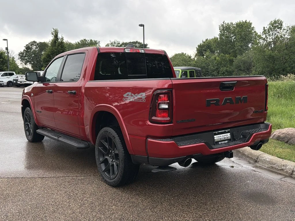 New 2026 Molten Red Pearl-Coat Exterior Paint Ram Laramie image 9