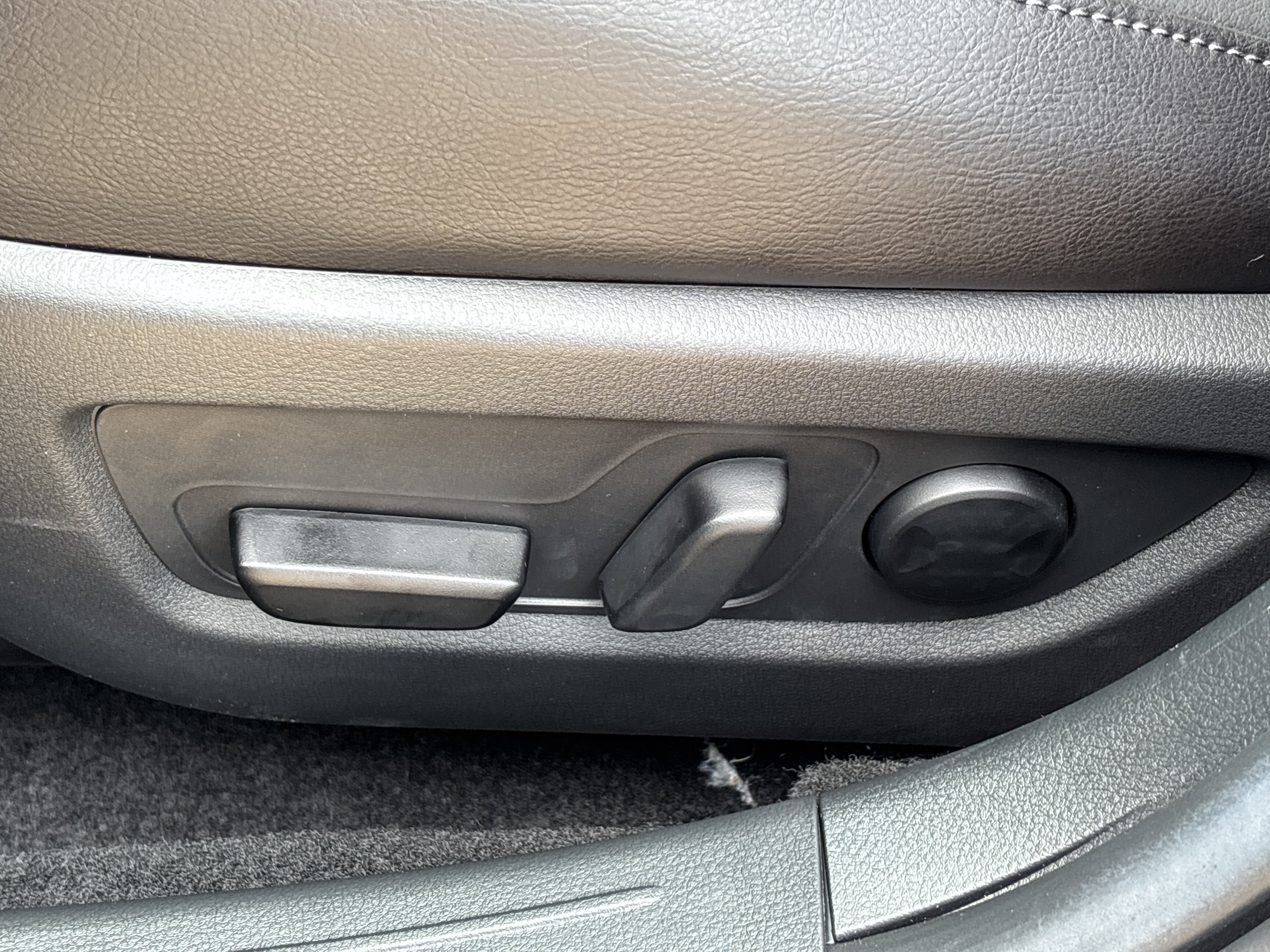 New 2026 Jet Black Mica Mazda Premium image 18