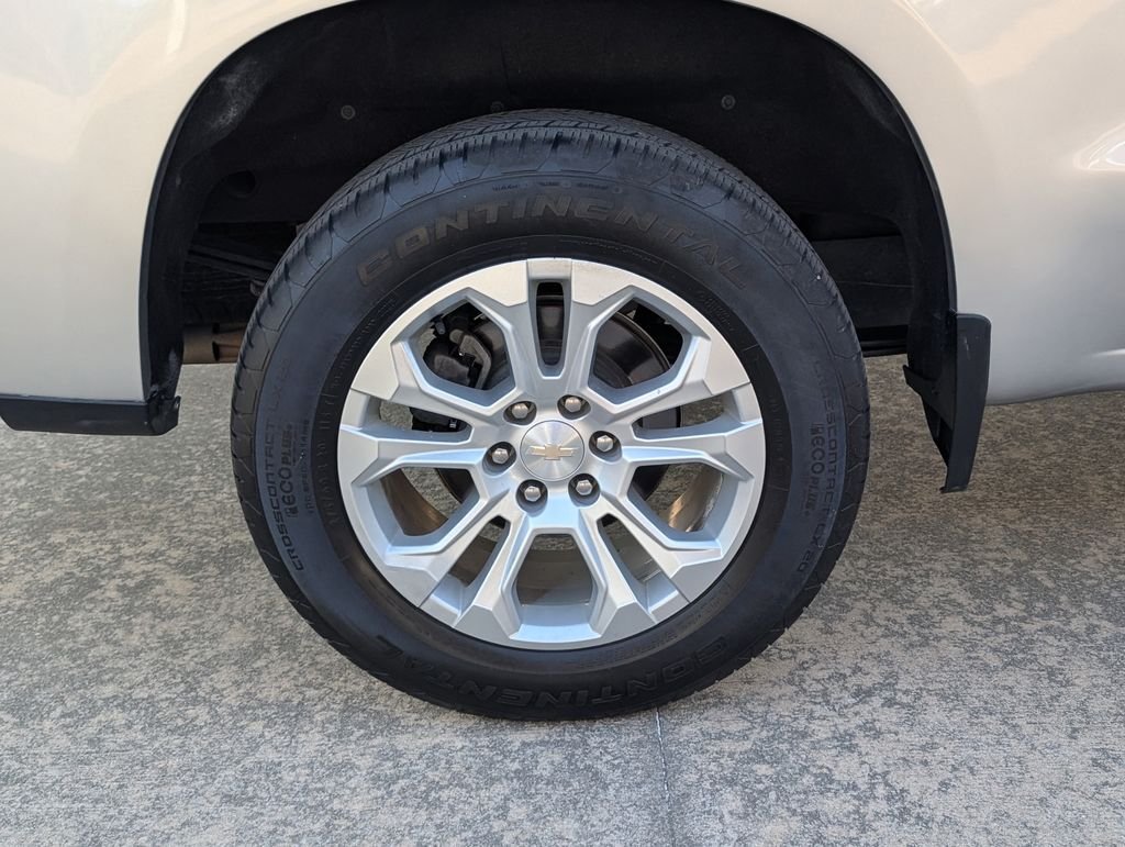Used 2022 Silver Chevrolet LTZ image 3