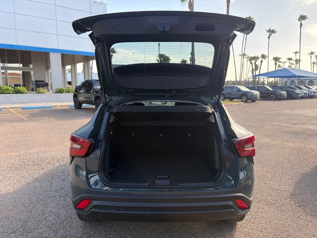 2026 Chevrolet Trax LT - Photo 6