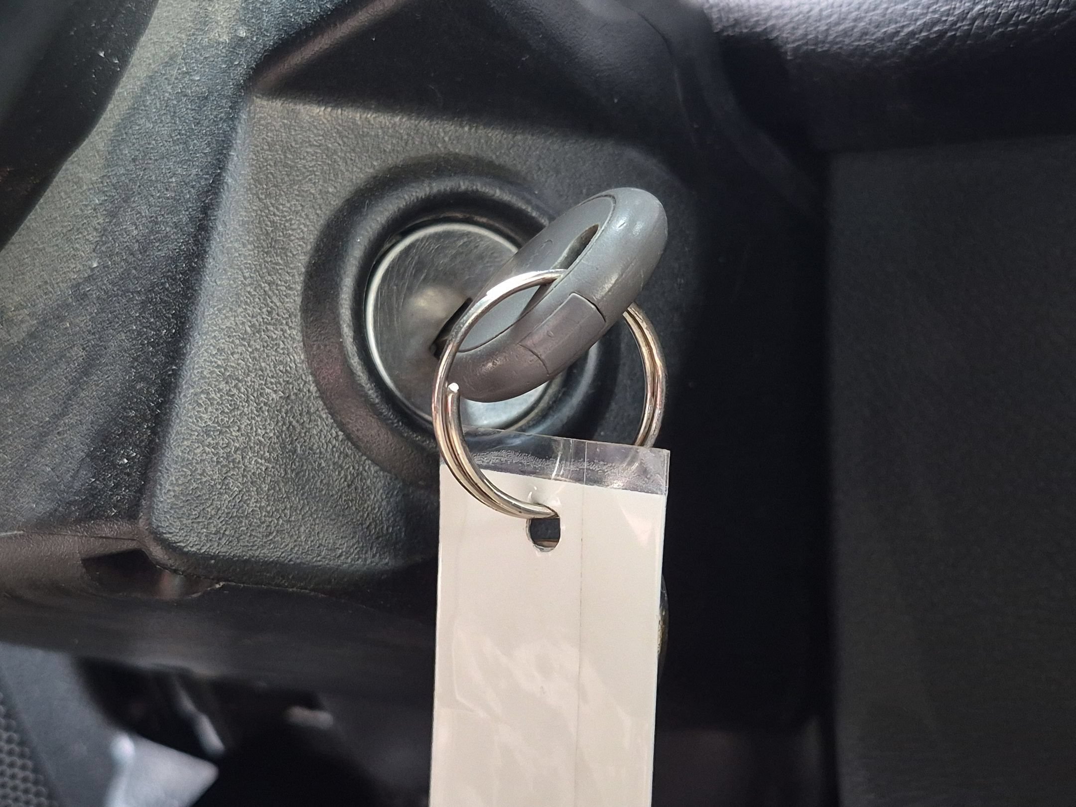 Used 2015 Bright White Clearcoat Jeep Sport image 16