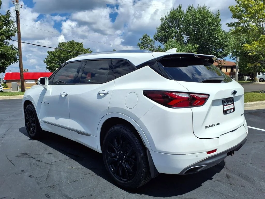Used 2019 Summit White Chevrolet Premier image 4