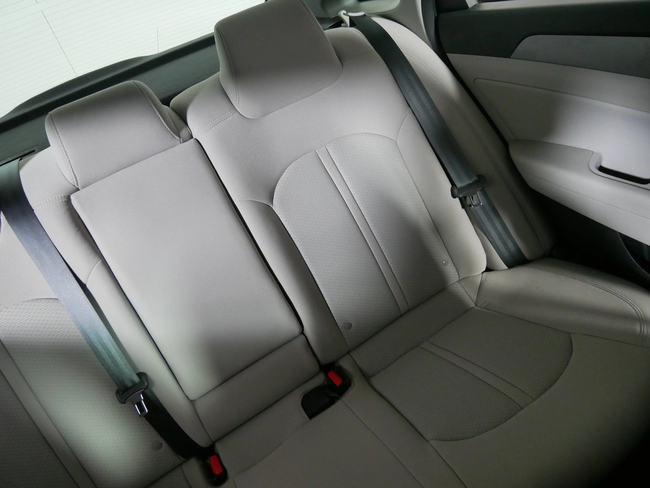 Used 2018 Phantom Black Hyundai SEL image 14