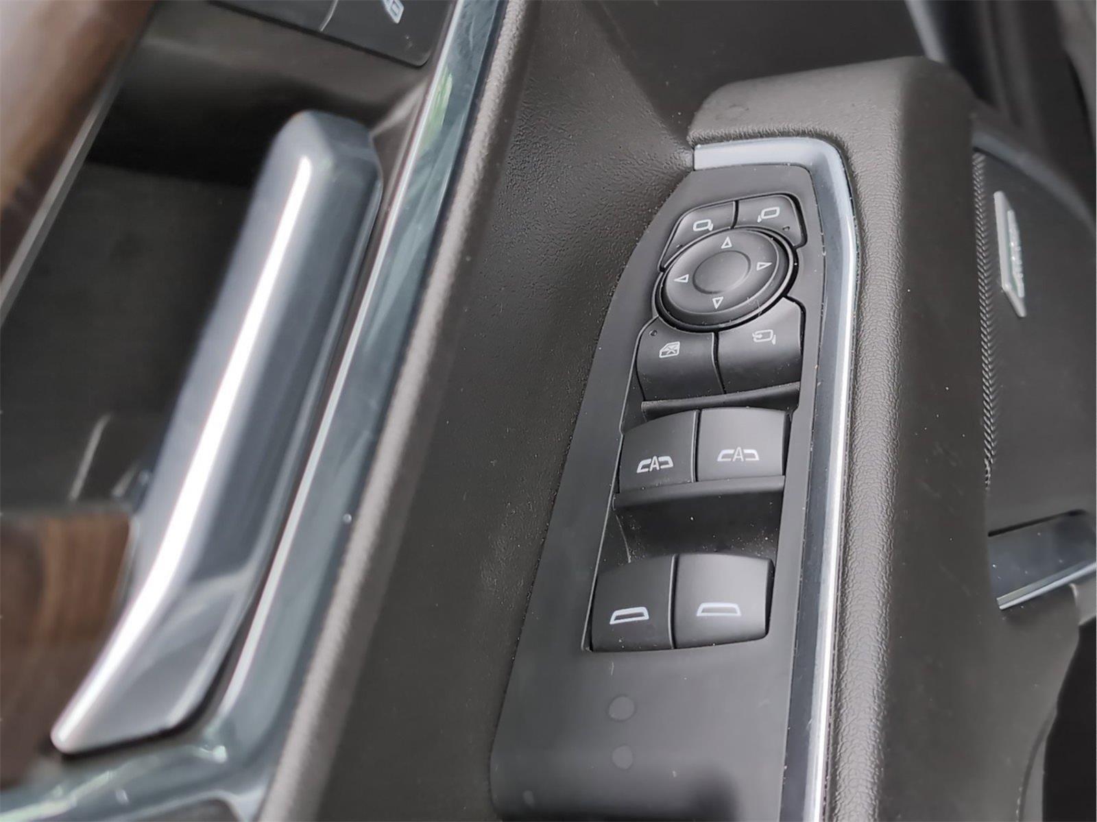 Used 2024 Sterling Metallic GMC SLT image 15