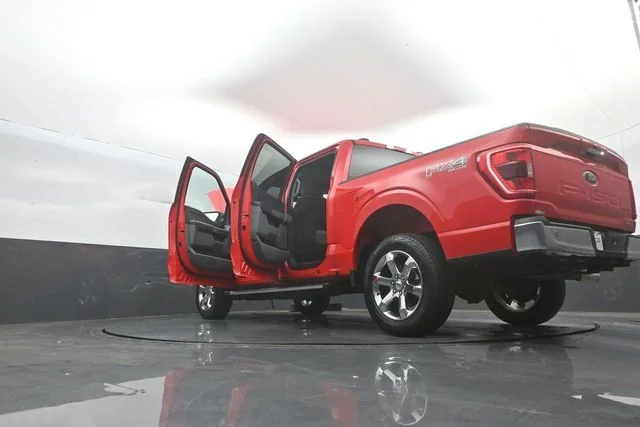 Used 2023 Race Red Ford XLT image 40