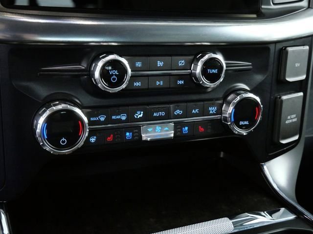 Used 2021 White Ford Lariat image 22