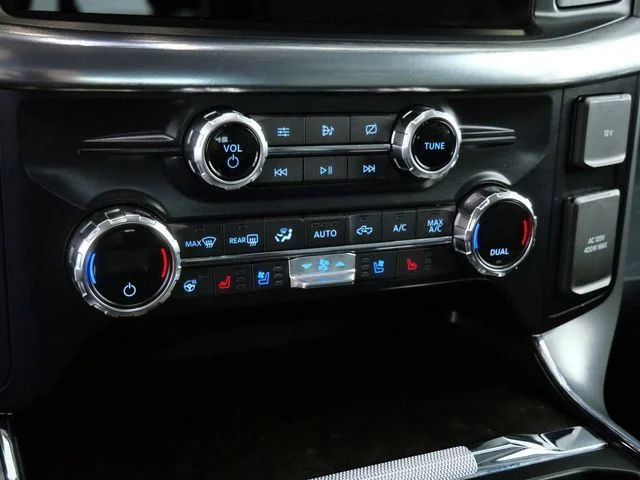 Used 2021 White Ford Lariat image 22