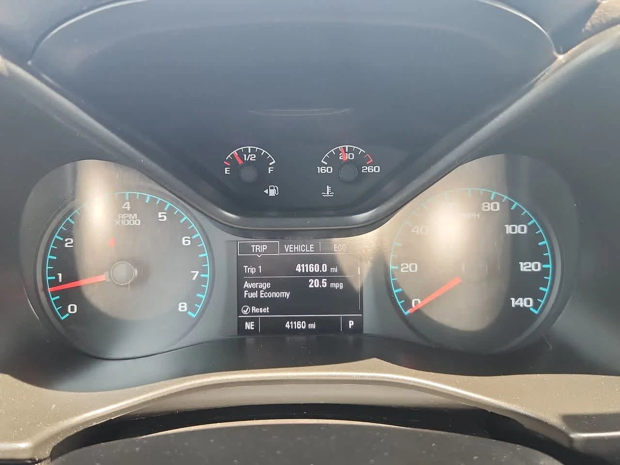 Used 2022 Satin Steel Metallic GMC AT4 - Cloth image 23