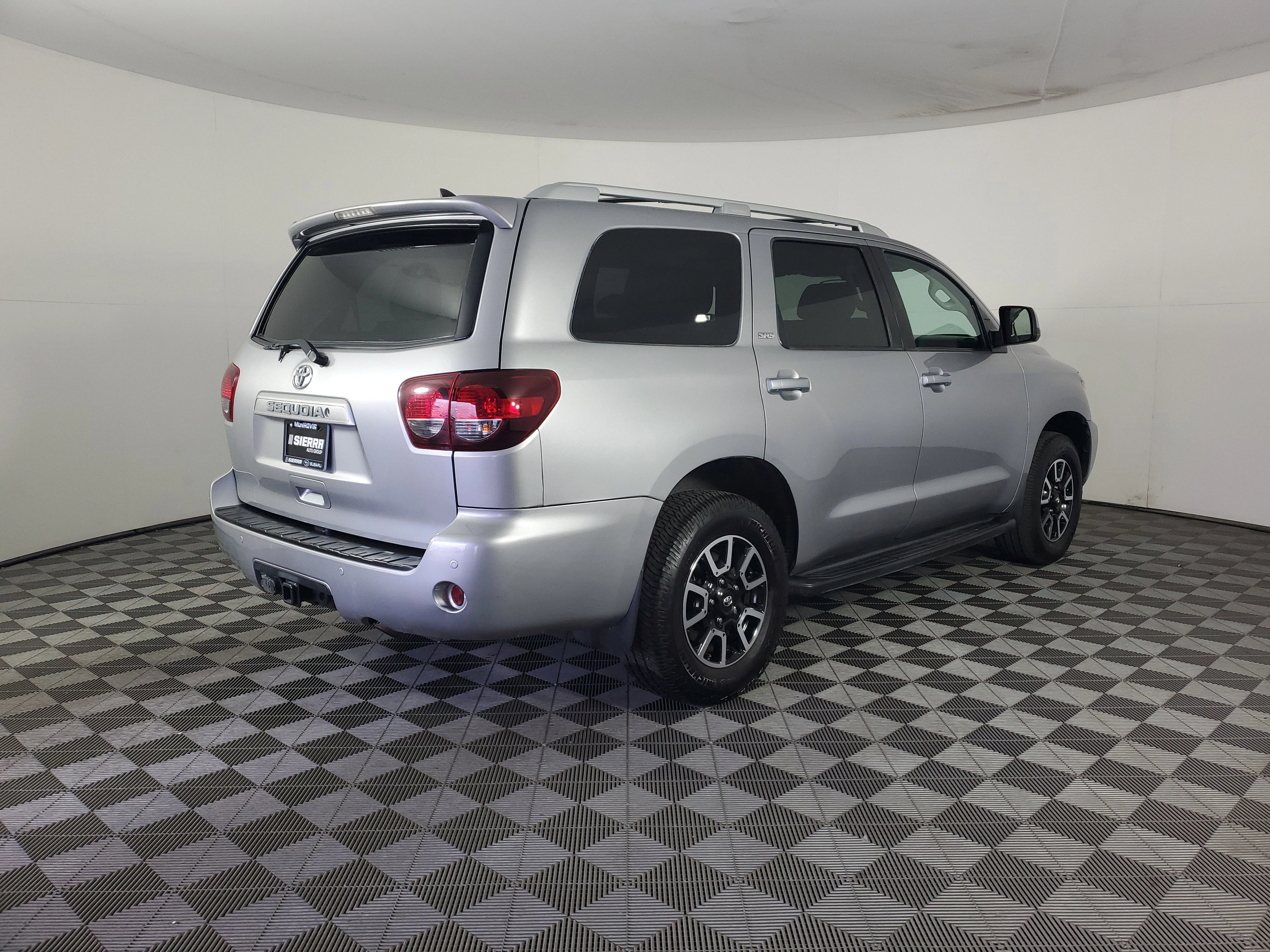 Used 2019 Silver Sky Metallic Toyota SR5 image 4