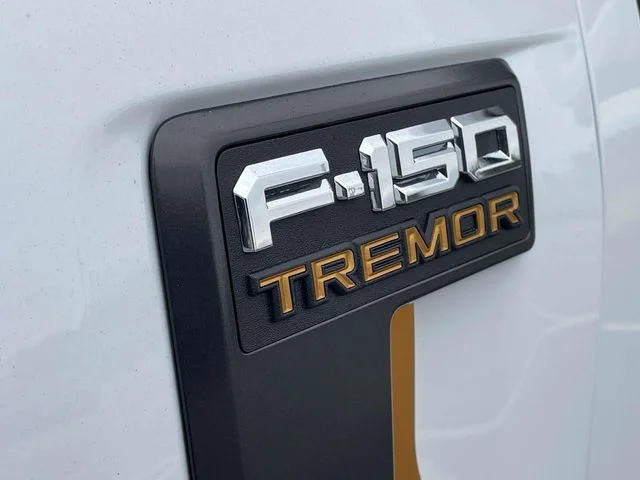 New 2025 White Ford Tremor image 22