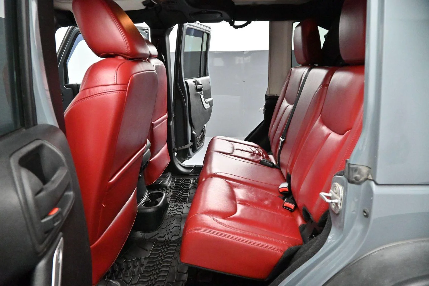 Used 2013 Anvil Jeep Rubicon 10th Anniversary image 27