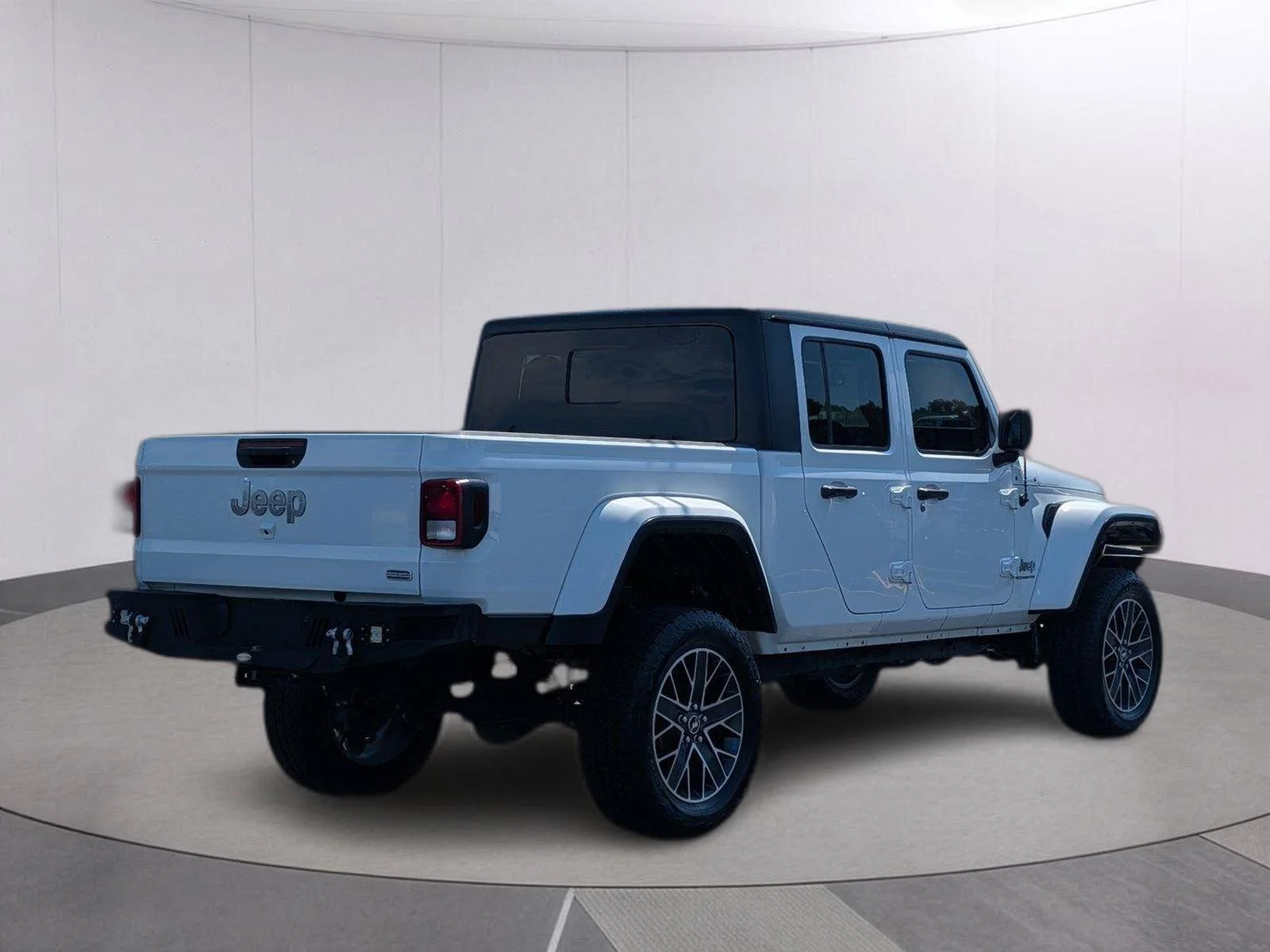 Used 2023 Bright White Clearcoat Jeep Overland image 6