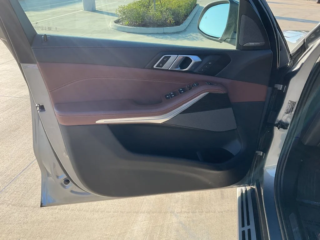 Used 2026 Gray BMW sDrive40i image 11