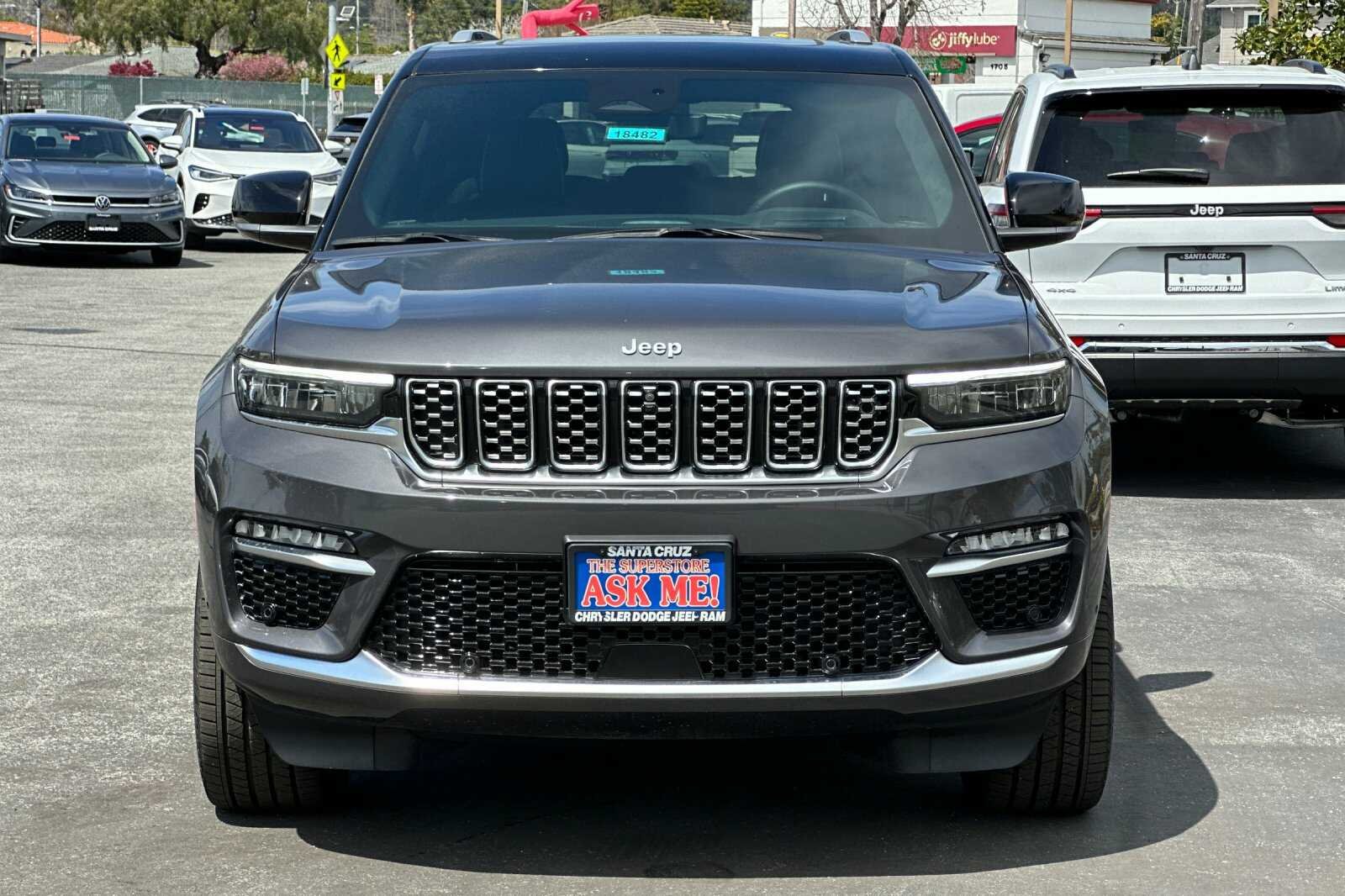 New 2022 Baltic Gray Metallic Clearcoat Jeep Summit image 9